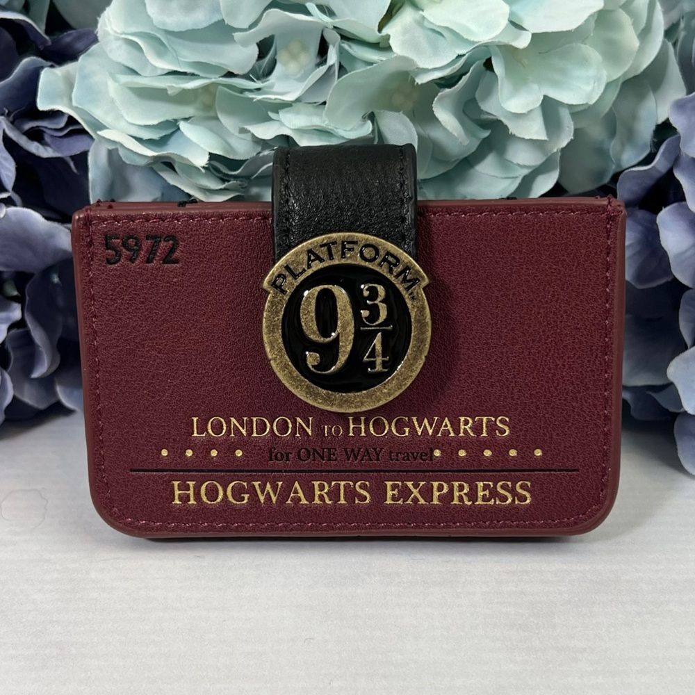 Harry Potter 9 3/4 Hogwarts Express Card Holder Wallet